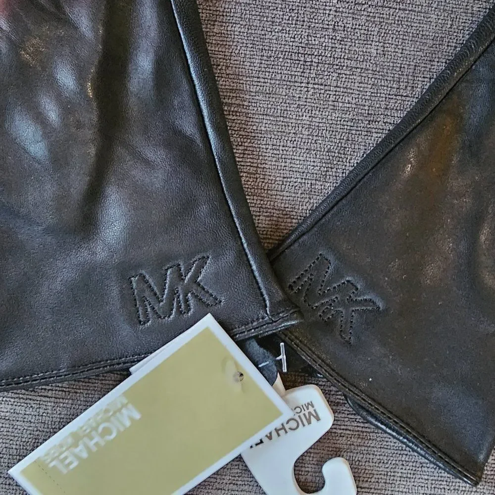 Michael Kors Women's Black Quilted Logo Leather Gloves Size XLar…